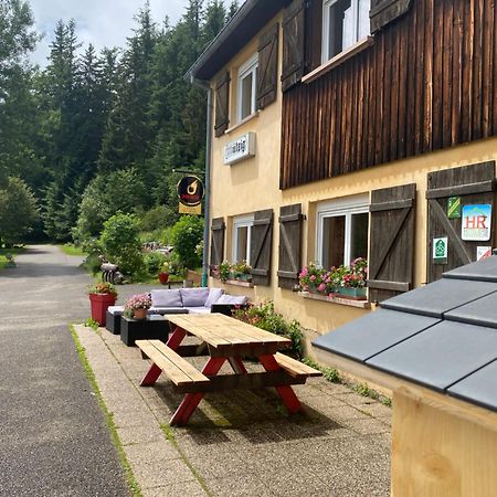 Auberge De L'Etang Du Devin ลาปูตรัว ภายนอก รูปภาพ