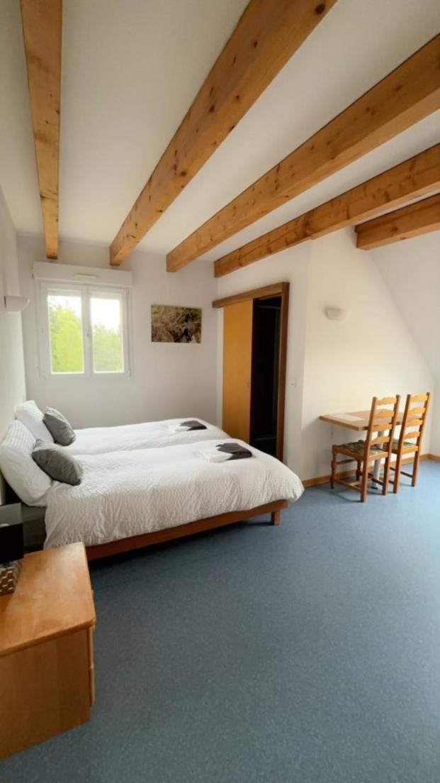 Auberge De L'Etang Du Devin ลาปูตรัว ภายนอก รูปภาพ